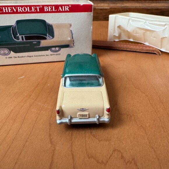 Reader's Digest Association - 1955 Chevrolet "Bel Air" Green & Cream Diecast Car - Picture 4 of 12
